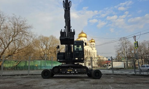 Экскаватор колесно-гусеничный HZM X120